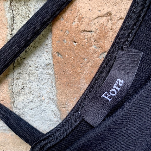 Cutout crop top - Picture 3 of 4